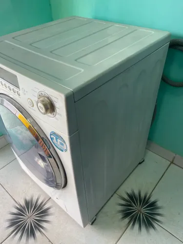 Máquina lava e seca Electrolux 10kg