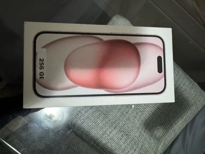 iPhone 15 256 GB