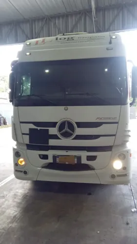 Mercedes Benz actros 2651ls 6x4