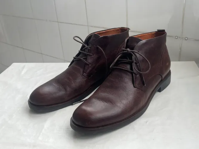 Bota de couro CNS 43