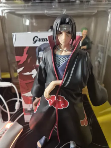 Action Figure Itachi Uchiha Grandista - Naruto Shippuden