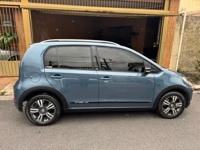 Volkswagen Up! Cross 1.0 TSI Total Flex 12V 5P 2018