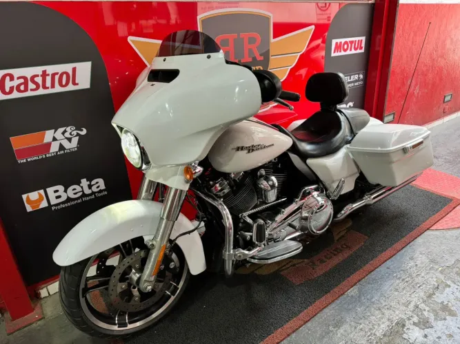Harley Davidson Street Glide Special