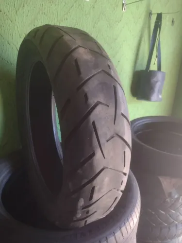 Vendo 1 pneu 170/60-17 metzeler seminovo sem detalhes