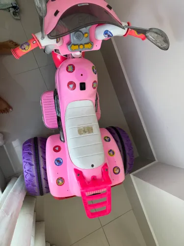 Moto elétrica infantil