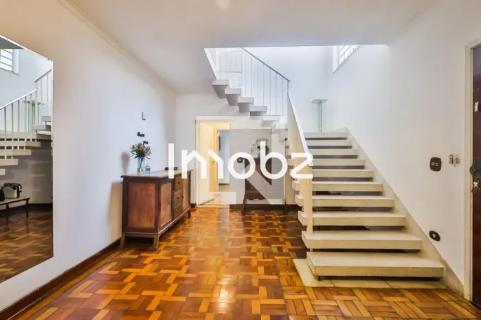 Casa à venda - Rua Tucambira - São Paulo - SP