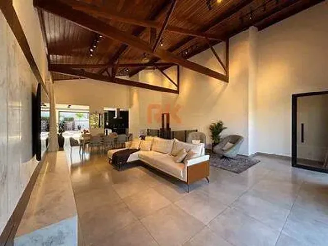 Casa em condomínio à venda, 4 quartos, 1 suíte, 6 vagas, Portal Do Sol - Contagem/MG