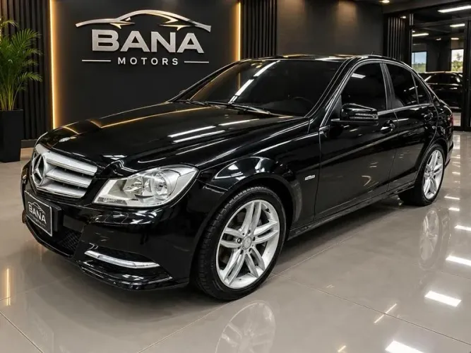 Mercedes-Benz C-180 CGI Classic 1.8 16V 156cv Aut. 2012