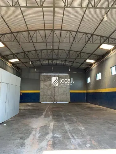 Barracão para alugar, 350 m² por R$ 5.780,00/mês - Distrito Industrial Doutor Carlos Arnal
