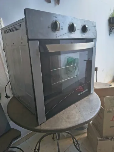 Forno Elétrico de embutir 80 litros Continental