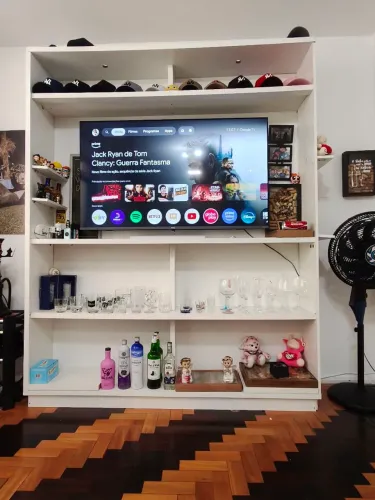 Estante pra sala ou comércio