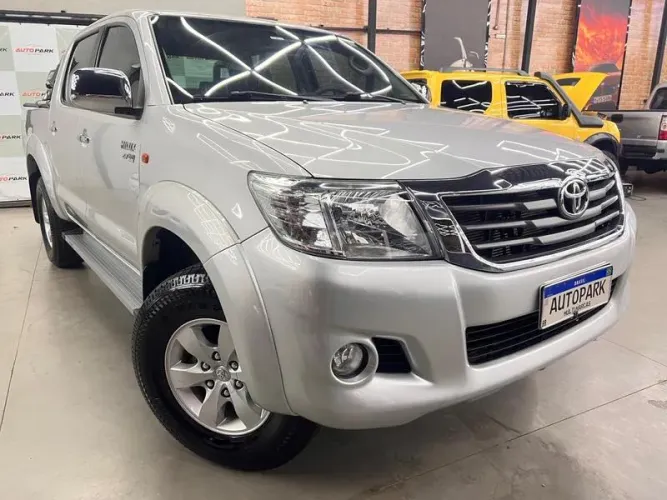 Toyota Hilux CD SR 4X2 2.7 16v/2.7 Flex Aut. 2014