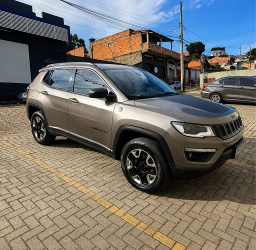 Jeep Compass Trailhawk 2.0 4X4 Dies. 16V Aut. 2017