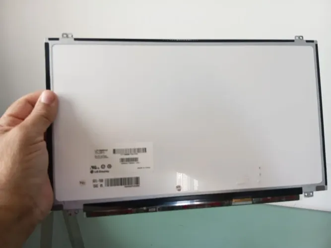 Notebook Tela Led Slim 15,6" De 40 Pinos Perfeita