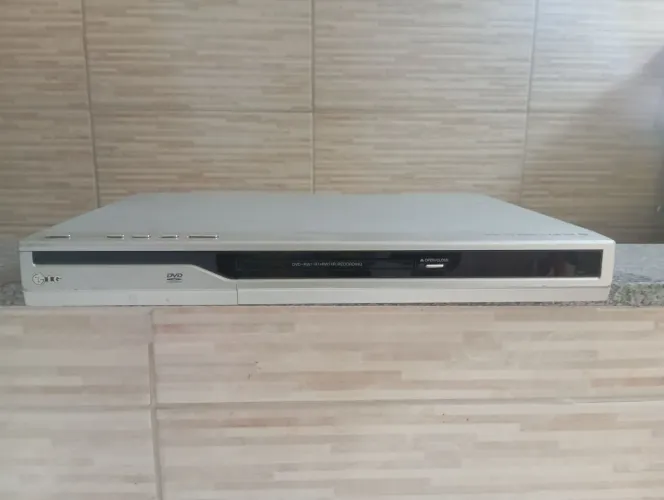 Dvd vídeo 200 reais funcionando mando vídeo no ZAP