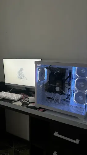 PC Gamer Completo - Ryzen 5 5600GT, 16GB RAM, Monitor 180Hz