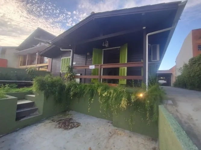 Casa de 3 quartos no Rio Tavares