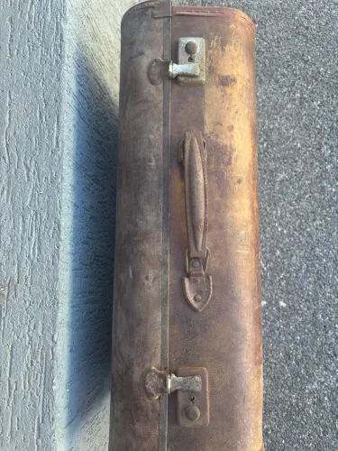 Mala antiga de viagem