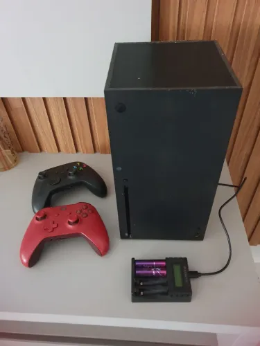 Xbox séries X + 2 controles + Pilha recarregável