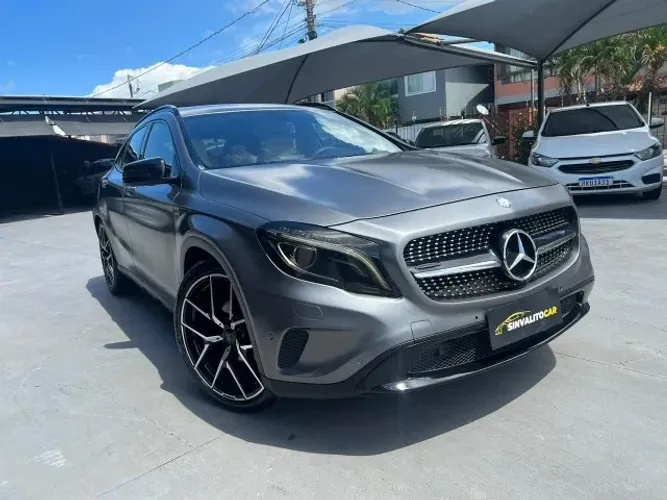 Mercedes-Benz GLA 200 Adv. 1.6/1.6 TB 16V Flex Aut. 2015