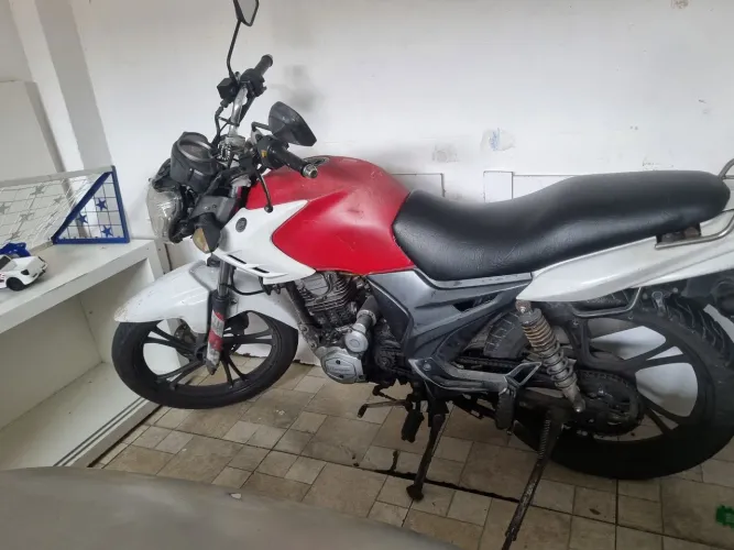 Vende-se Dafra Riva 150cc cargo sem pendências ou troca por moto/scooter 125 