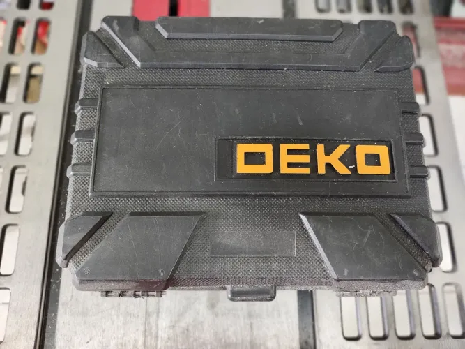 Kit parafusadeira e furadeira Deko 12v
