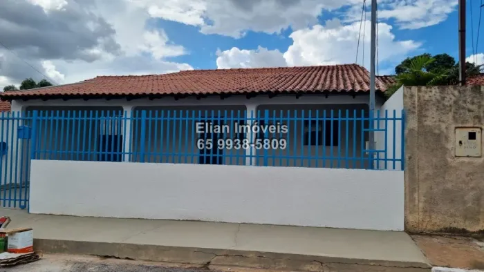 Ótima Casa com Edícula e Amplo Espaço no Jardim Universitário Financ