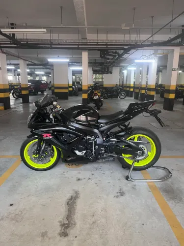 Srad 750 relação- pneus novos abaixo da fipe
