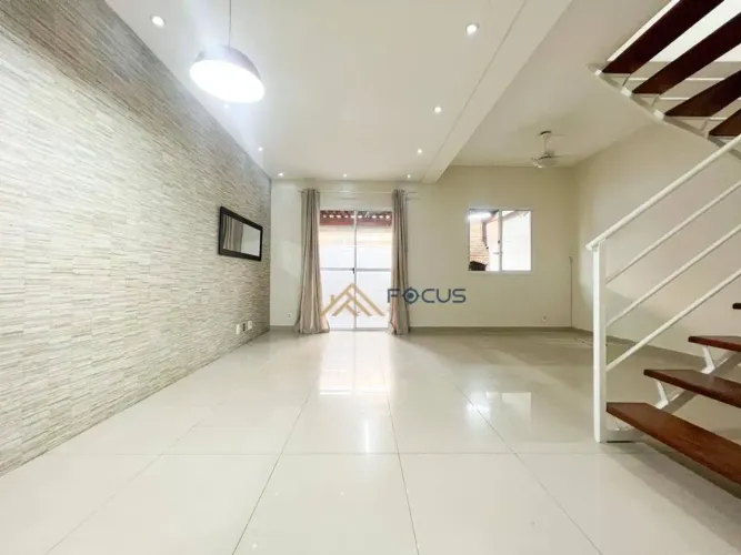 Casa com 3 dormitórios para alugar, 88 m² por R$ 4.978,00/mês - Jardim Shangai - Jundiaí/S