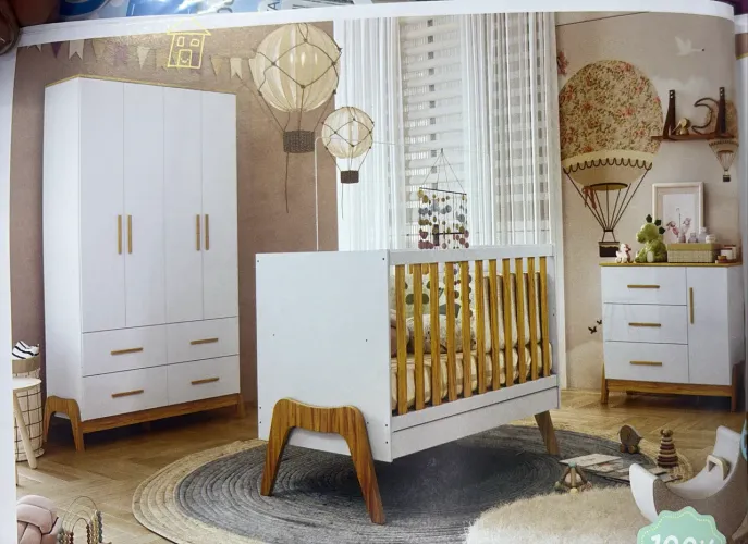 Quarto de bebê, novo na caixa 