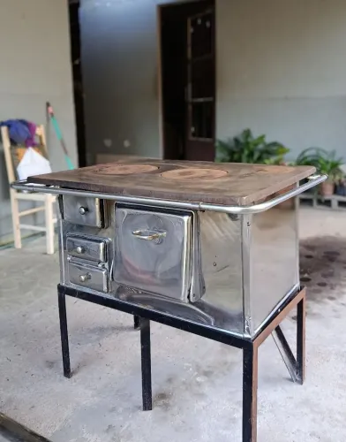 Fogão a lenha de inox número 2