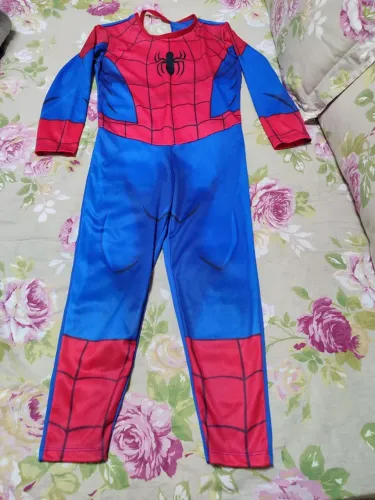 Vendo fantasia do homem aranha semi nova