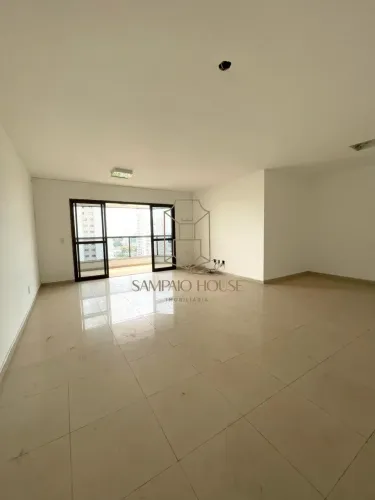 Vendo Apartamento de 168m2 no bairro Quilombo Quatro Quartos