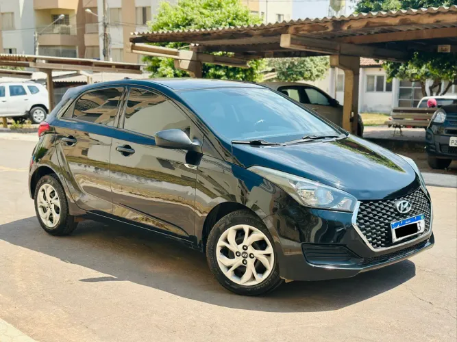 Hyundai HB20 Unique 1.0 Flex 12V Mec. 2019
