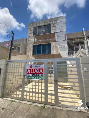 Casa Comercial Para Alugar em Avenida Movimentada  Excelente Localização na Av.