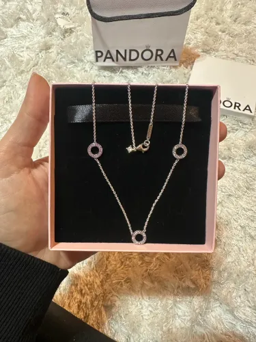 Colar Pandora novo prata com Zircônia