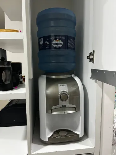 Gelagua esmaltec com garrafão