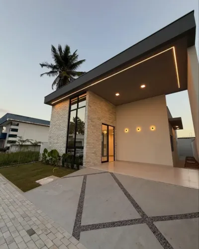 Casa em Condomínio Fechado