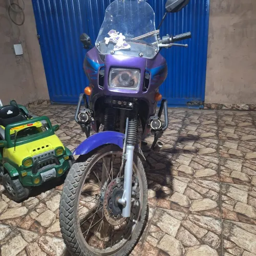 Vendo ou troco em outra moto ou carro 