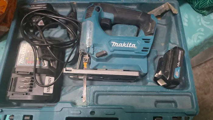 Serra tico tico Makita a bateria