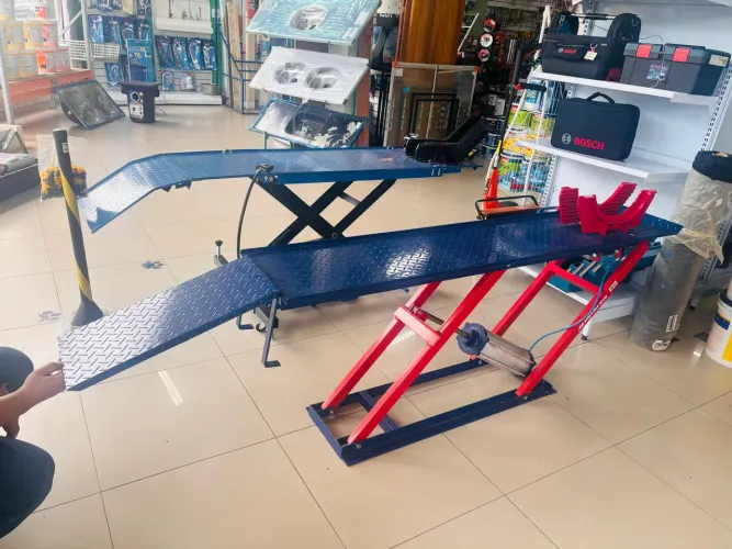 Elevador de moto Metalcava 250kg EMCPS 250