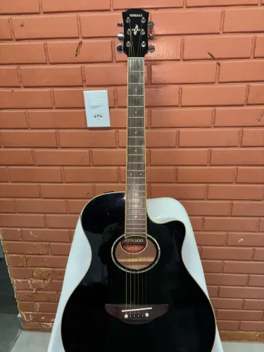 Violão Yamaha APX 600