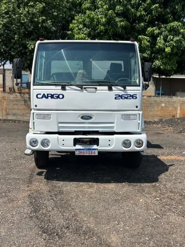 Caminhão Caçamba Ford Cargo 2626 Traçado