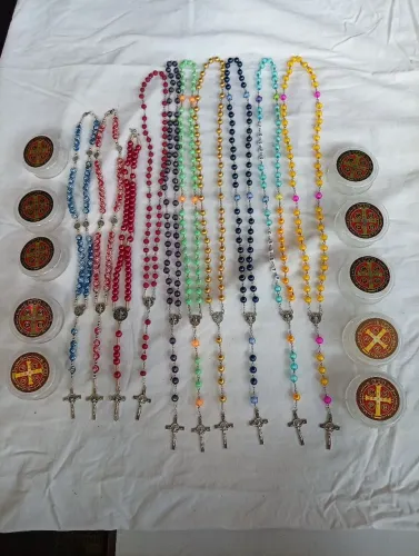 Artigos religiosos, crucifixos