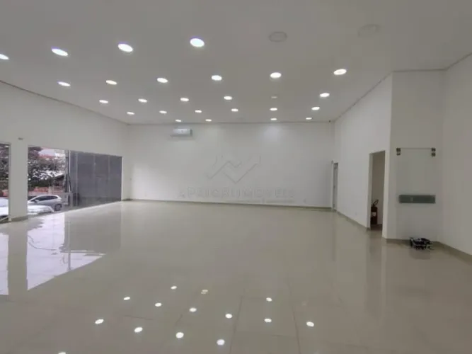 Salão com 06 vagas para alugar, 169 m² no Bairro Santa Maria - Santo André/SP