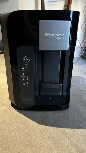 Máquina de bebidas em cápsula B blend Brastemp