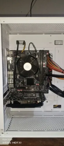 Vende-se Pc completo, placa mãe H61, i5, placa de vídeo Radeon R7 e HD de 2T