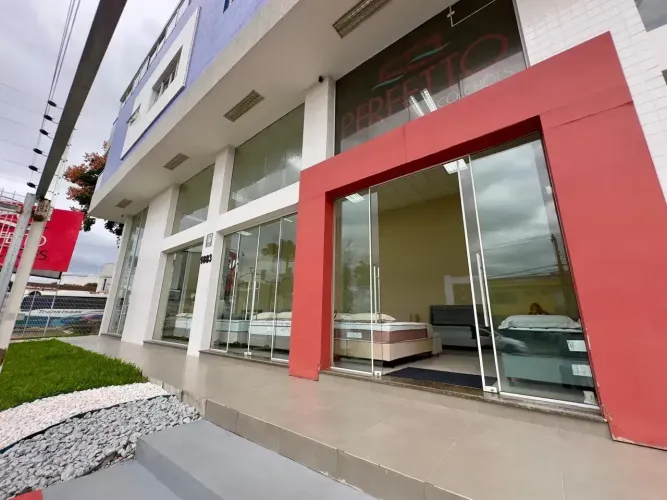 Prédio de esquina à venda, com sala comercial e apartamentos no 1º andar - Jardim Social
