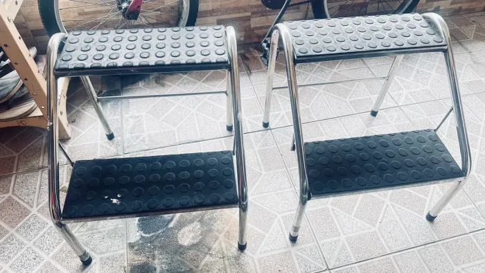 Duas Escadas de 2 degraus