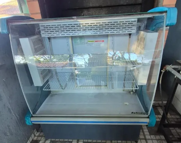Vitrine Panorâmica Refrigerada 1,20x1,40.